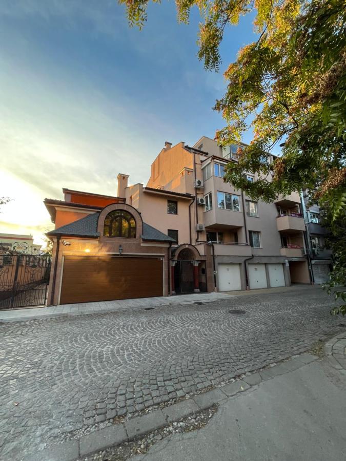 Апартамент Ламартин- В Сърцето На Пловдив Exterior foto